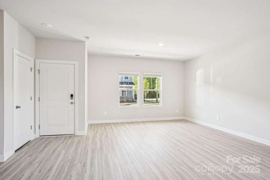 Spacious, unfurnished interior of a new home in Crossrail Station, Mooresville (Image 18).