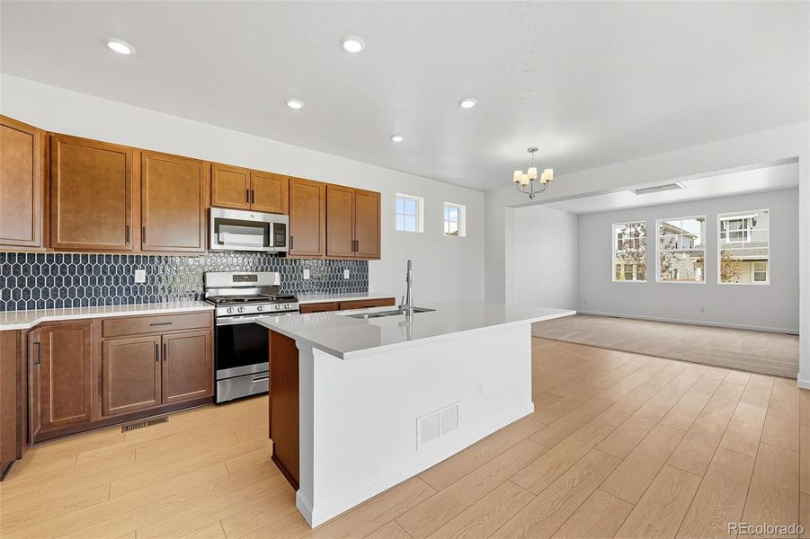 3289 N Duquesne Way ~ Ready Now