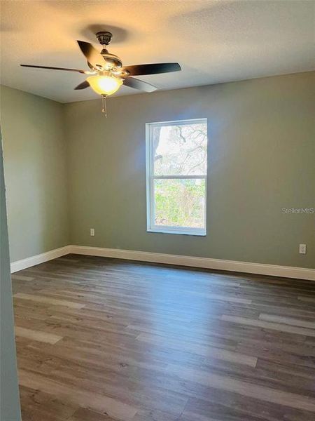 Spacious, unfurnished interior of a new home in , Lakeland (Image 15).