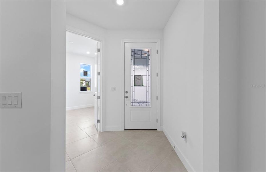 Spacious, unfurnished interior of a new home in BeachWalk by Manasota Key, Englewood (Image 25). Spacious, unfurnished interior of a new home in BeachWalk by Manasota Key, Englewood (Image 25).