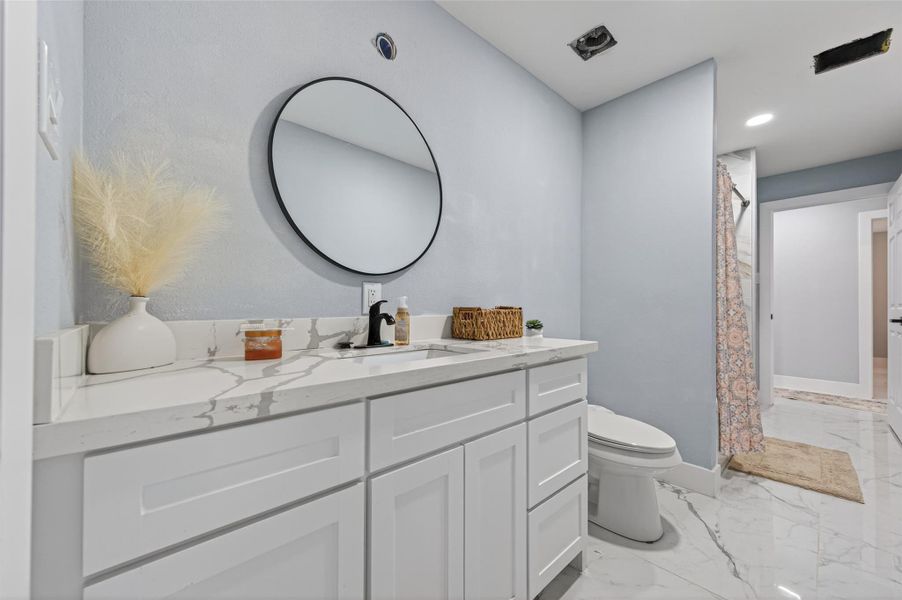 Furnished interior view inside a new home in , Conroe (Image 31). Furnished interior view inside a new home in , Conroe (Image 31).