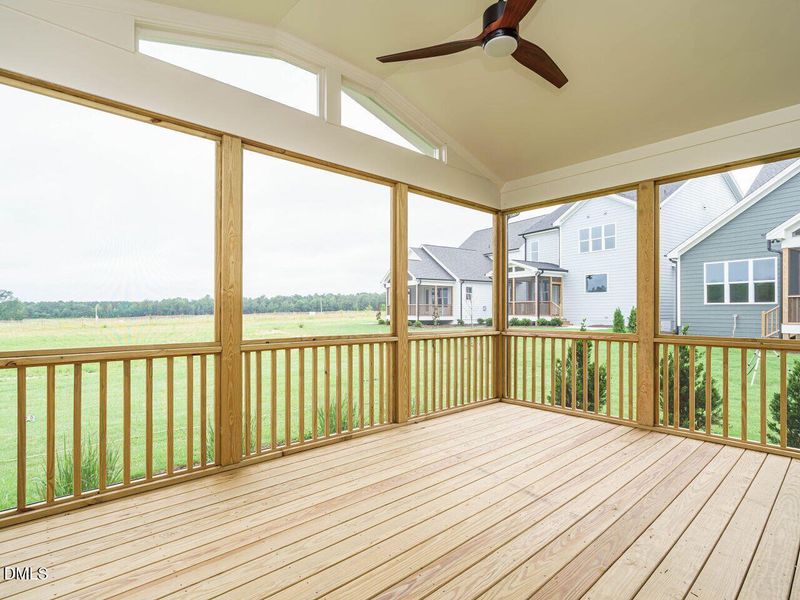 034-1280x960-screened-porch