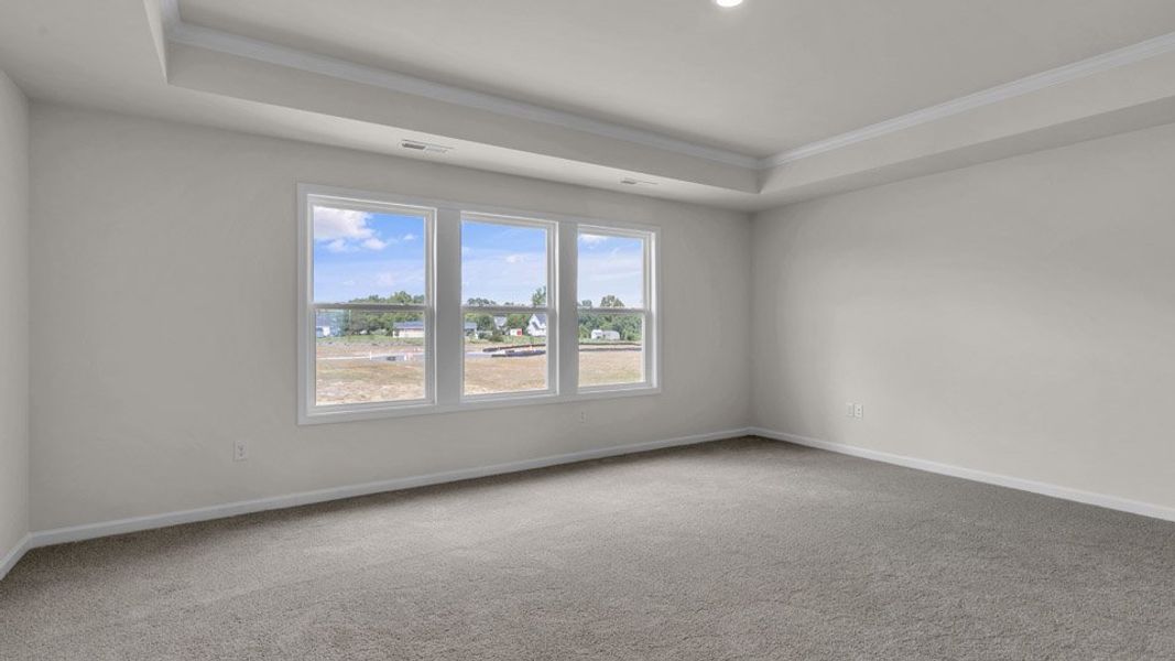 Spacious, unfurnished interior of a new home in Eagle Creek, Fuquay Varina (Image 25).