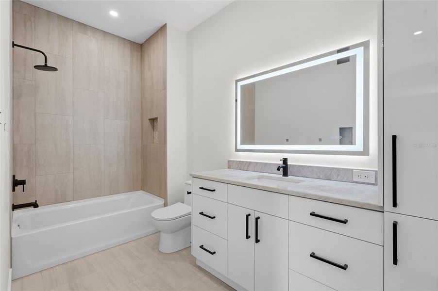 Furnished interior view inside a new home in , Sarasota (Image 51).