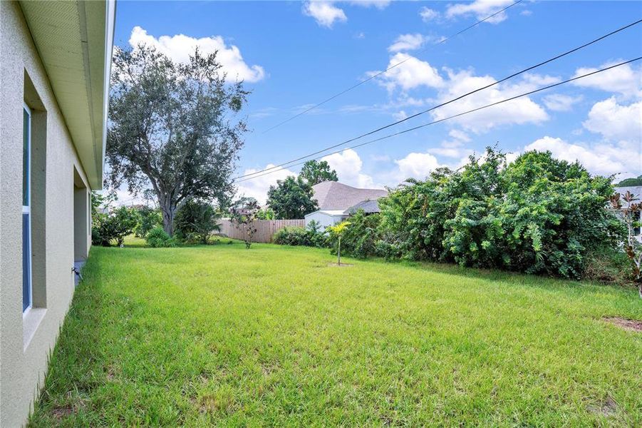 Exterior details and patio area of a home in , Palm Bay (Image 21).
