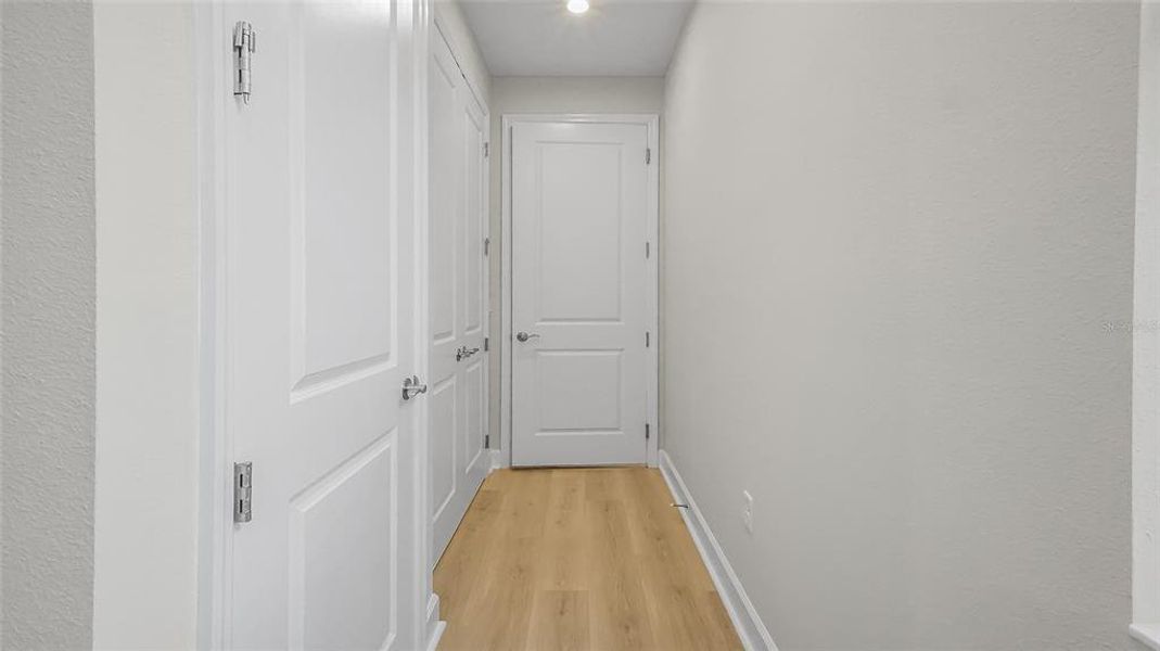 Spacious, unfurnished interior of a new home in Cresswind at Hammock Oaks, Lady Lake (Image 47).