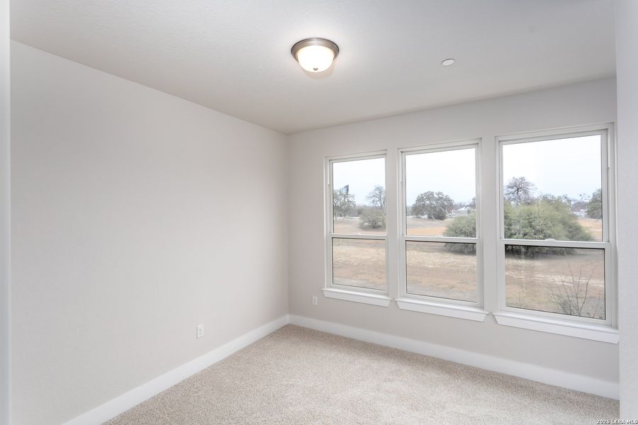 Spacious, unfurnished interior of a new home in , San Antonio (Image 16).