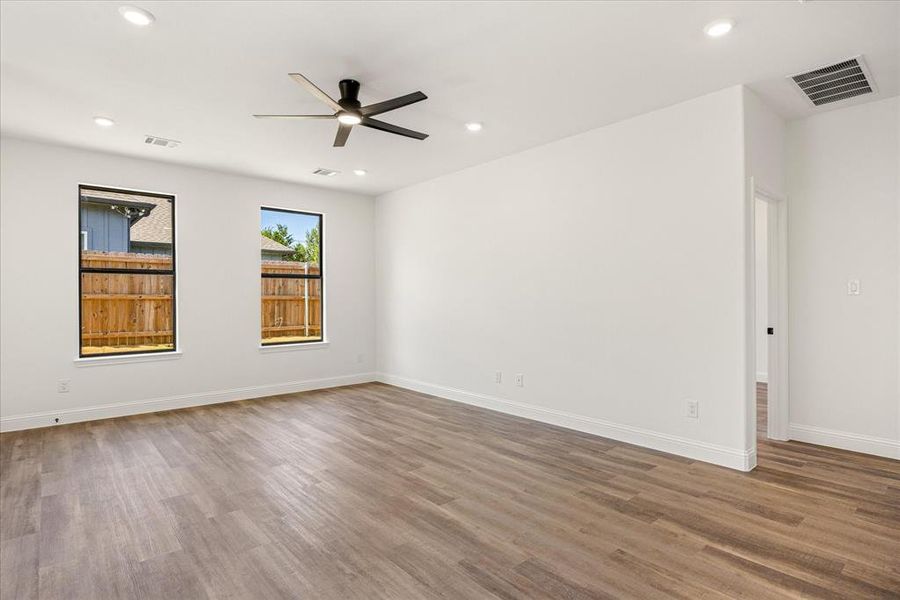 Spacious, unfurnished interior of a new home in , Granbury (Image 14). Spacious, unfurnished interior of a new home in , Granbury (Image 14).