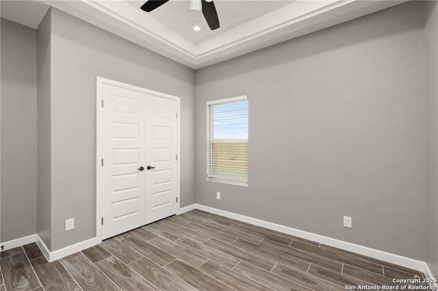 Spacious, unfurnished interior of a new home in , Edinburg (Image 7).