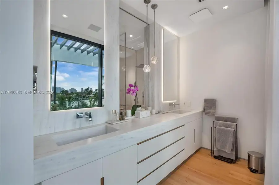 Furnished interior view inside a new home in , Miami Beach (Image 5).