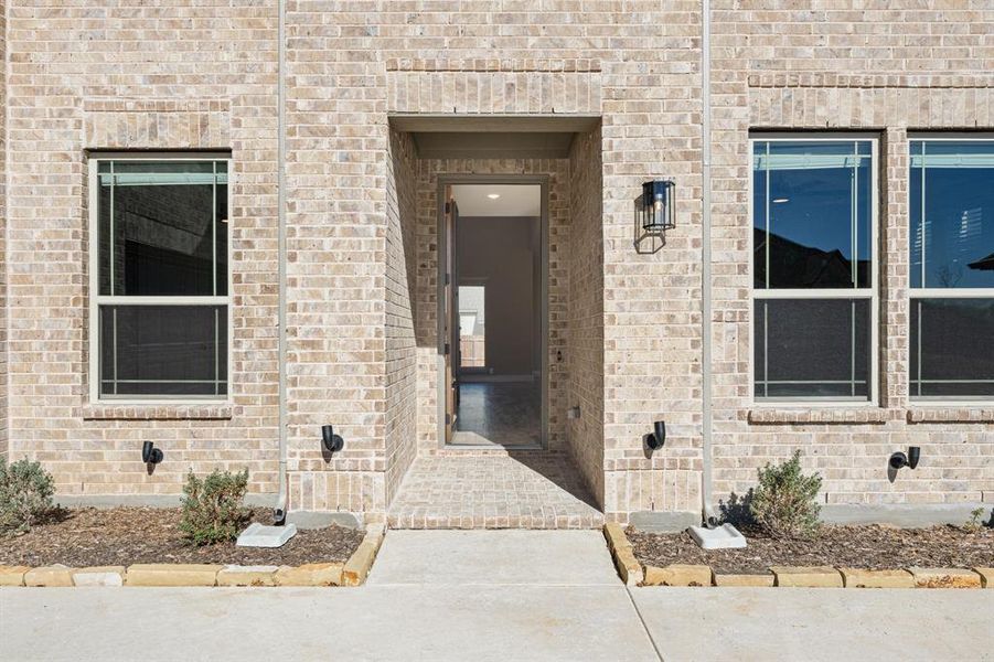 Exterior details and patio area of a home in Timberbrook, Justin (Image 28).