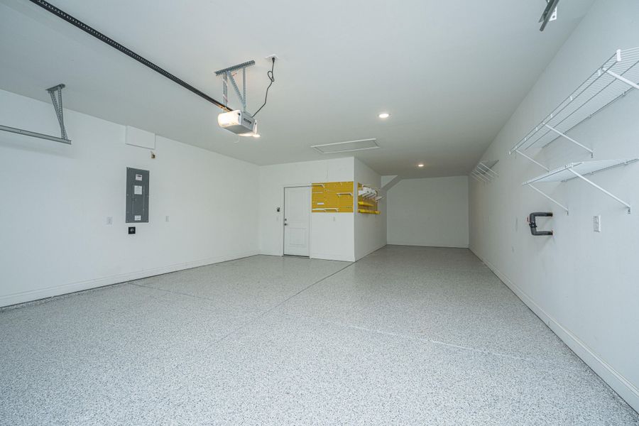 Spacious, unfurnished interior of a new home in , Summerville (Image 28). Spacious, unfurnished interior of a new home in , Summerville (Image 28).
