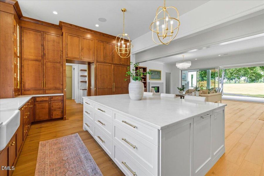 124-1216 Barcroft Pl