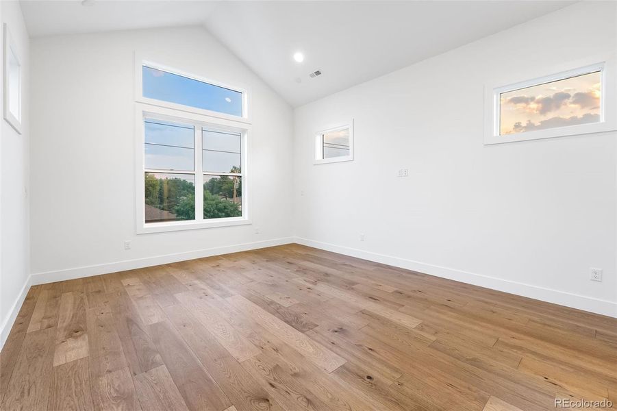 Spacious, unfurnished interior of a new home in , Lakewood (Image 29).