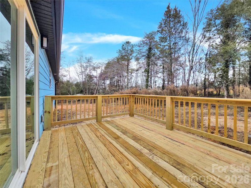 Exterior details and patio area of a home in , Shelby (Image 4).