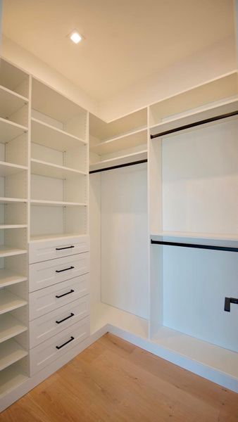 Spacious, unfurnished interior of a new home in , Palm Beach Gardens (Image 65).