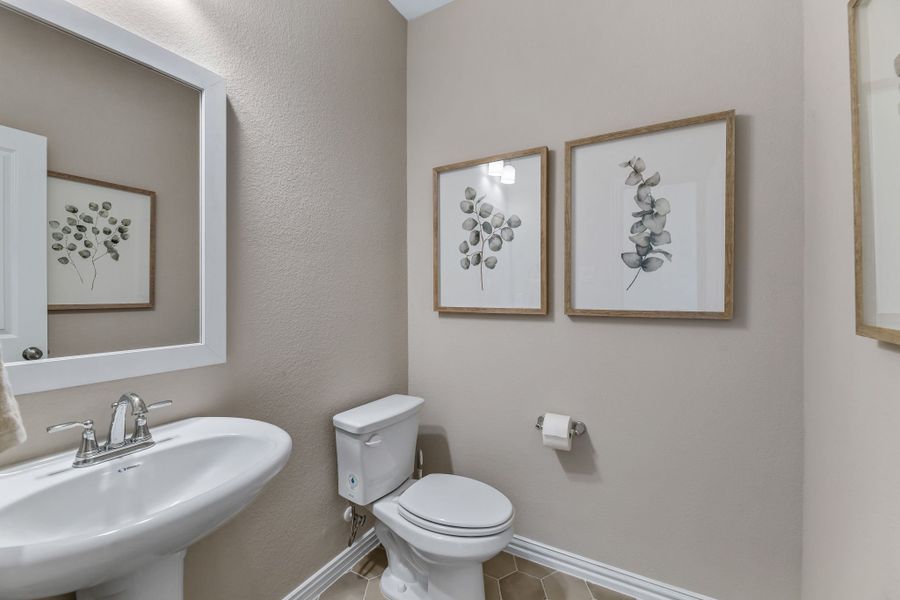 Plan 1685 Powder Bath Representative Photo