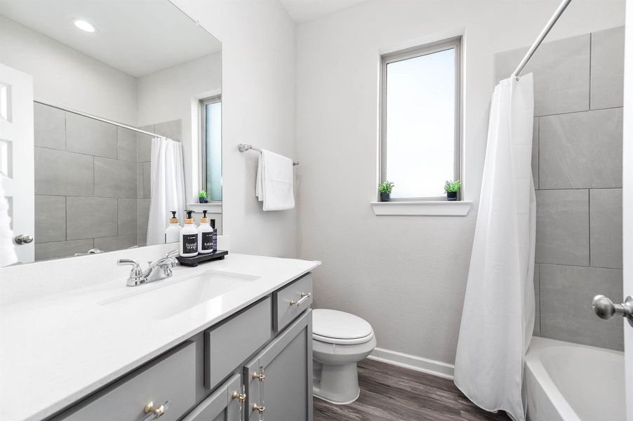 Furnished interior view inside a new home in , Beasley (Image 18).