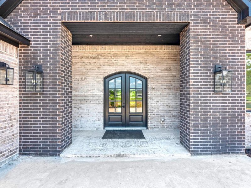 Exterior details and patio area of a home in , Dayton (Image 22).