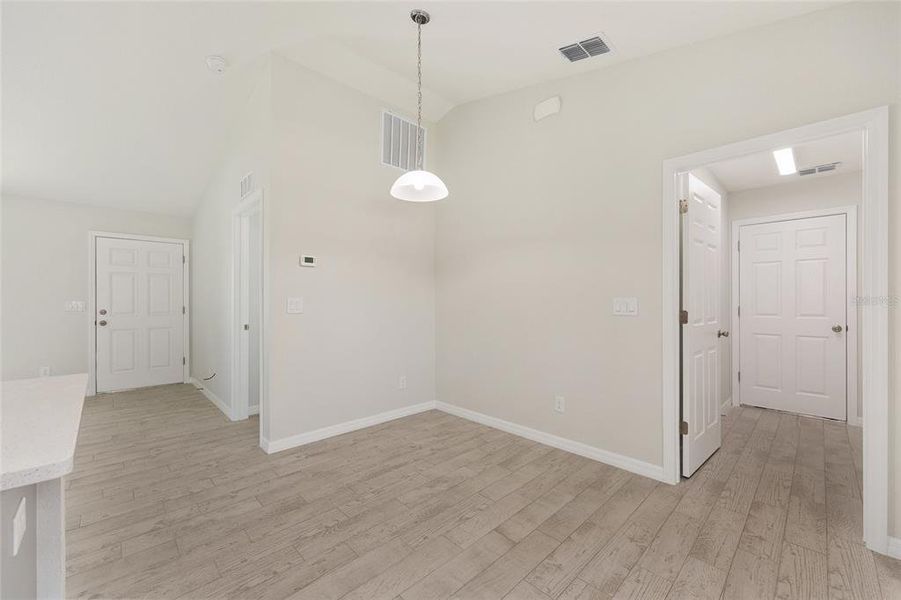 Spacious, unfurnished interior of a new home in , Ocala (Image 15).