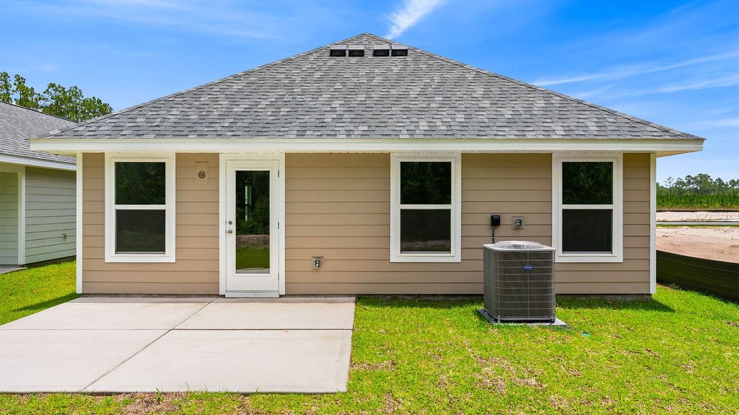 Exterior details and patio area of a home in Chateau Nemours, Port Saint Joe (Image 3).