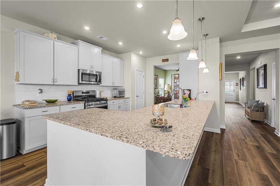 Furnished interior view inside a new home in , Cartersville (Image 7).