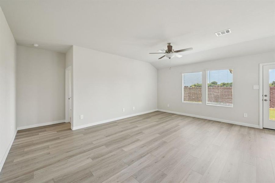 Photo is not of the actual home, but is an inspirational photo of builder’s model home and may depict options, furnishings, and/or decorator features that are not included.