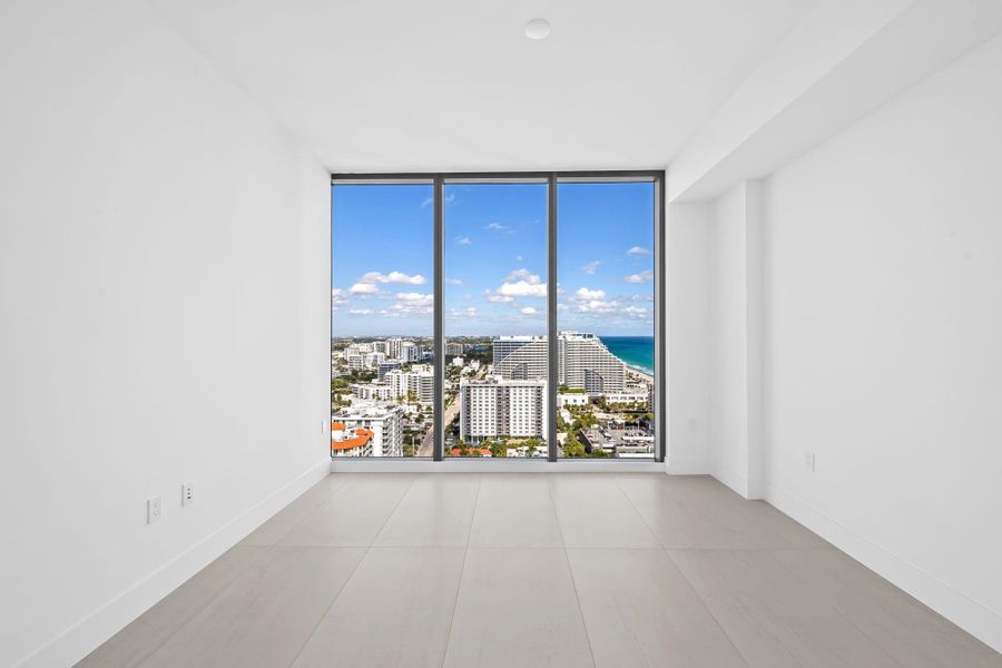 Guest bedroom with unobstructed ocean view Guest bedroom with unobstructed ocean view