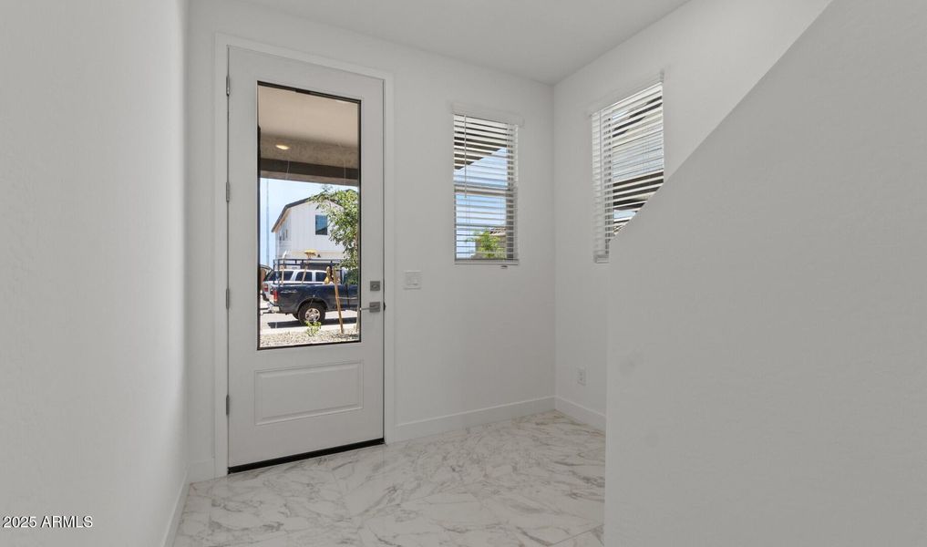 Manor Lot #48 Foyer (Large) Manor Lot #48 Foyer (Large)