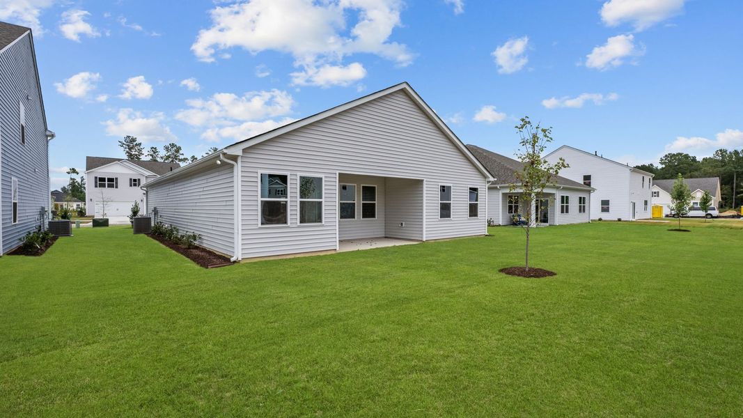 Exterior details and patio area of a home in West New Bern, New Bern (Image 17).