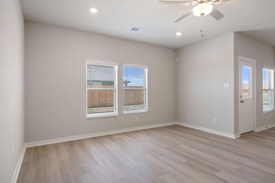 Spacious, unfurnished interior of a new home in River Ranch Trails, Dayton (Image 24). Spacious, unfurnished interior of a new home in River Ranch Trails, Dayton (Image 24).
