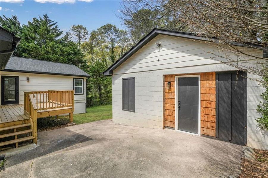 Exterior details and patio area of a home in , Atlanta (Image 29).