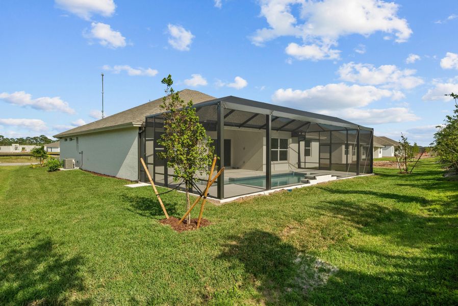 Representative exterior details of a home built from the Weston Signature by GHO Homes in High Pointe, Vero Beach (Image 33).