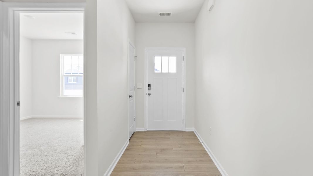 Spacious, unfurnished interior of a new home in Spring Ridge, Anderson (Image 17).