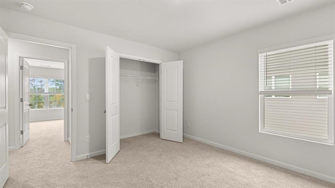 Spacious, unfurnished interior of a new home in Lost Creek, Dallas (Image 36).