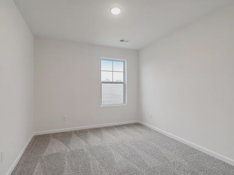 Spacious, unfurnished interior of a new home in Providence Station at Trolley Run, Aiken (Image 8).