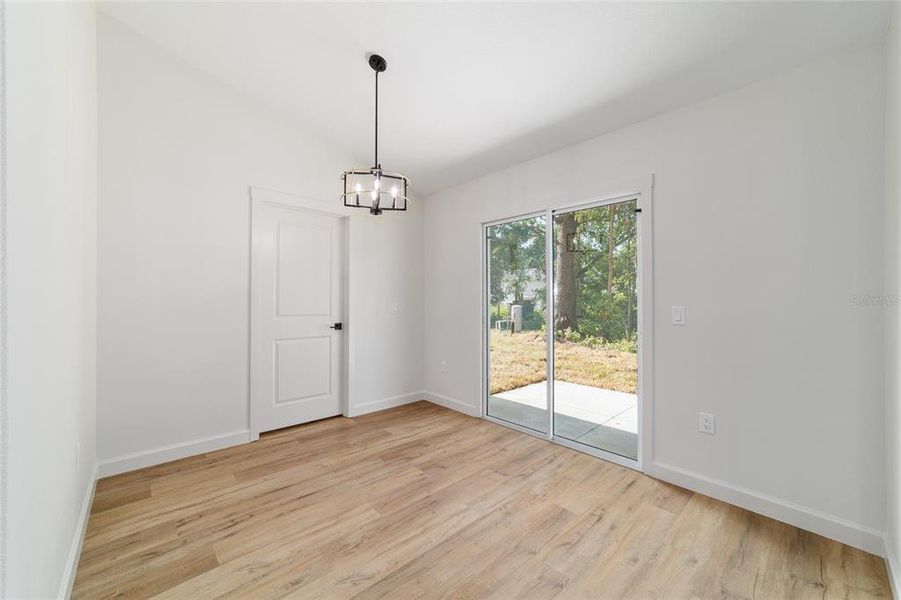 Spacious, unfurnished interior of a new home in , Ocala (Image 18).