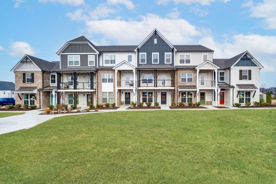 Front exterior of a new home in Anderson Park, Hendersonville, TN, highlighting curb appeal (Image 20). Front exterior of a new home in Anderson Park, Hendersonville, TN, highlighting curb appeal (Image 20).