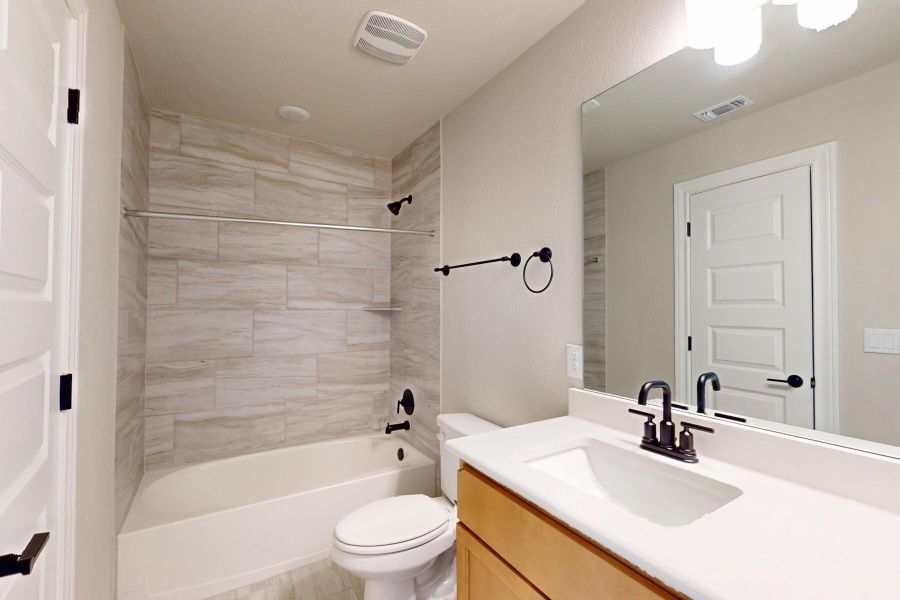 Furnished interior view inside a new home in Edgewood, Leander (Image 12). Furnished interior view inside a new home in Edgewood, Leander (Image 12).