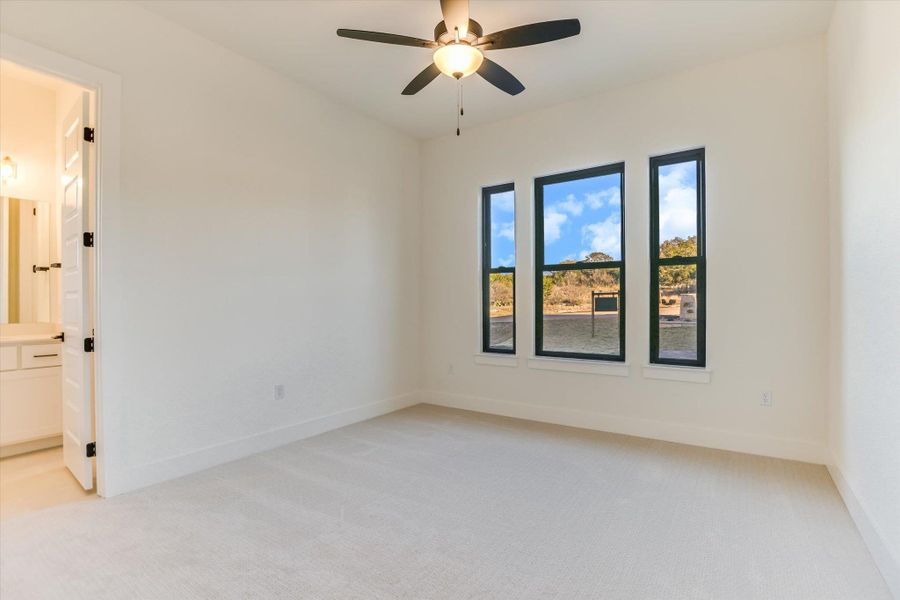 Spacious, unfurnished interior of a new home in , Horseshoe Bay (Image 23).