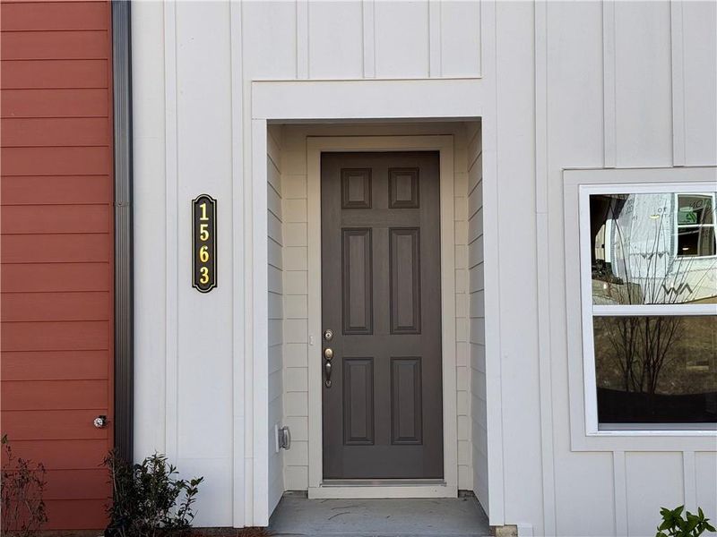 Exterior details and patio area of a home in Park Vue, Atlanta (Image 3).