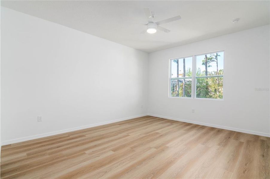 Spacious, unfurnished interior of a new home in , Palm Bay (Image 23).