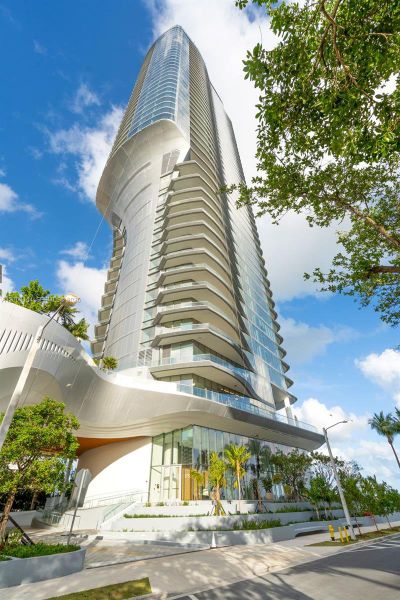 Condo located in Miami, FL showcasing its design and architecture (Image 37). Condo located in Miami, FL showcasing its design and architecture (Image 37).