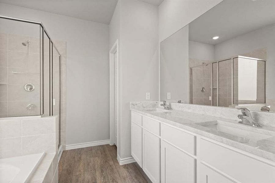 Furnished interior view inside a new home in Rocky Creek Crossing, Fort Worth (Image 5). Furnished interior view inside a new home in Rocky Creek Crossing, Fort Worth (Image 5).