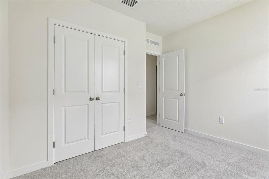 Spacious, unfurnished interior of a new home in Hamilton Bluff, Haines City (Image 13).