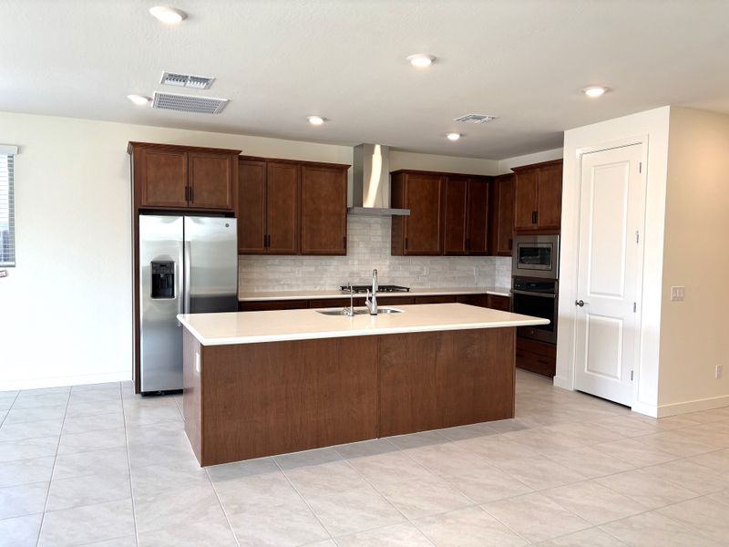 Furnished interior view inside a new home in Terraza, San Tan Valley (Image 6).