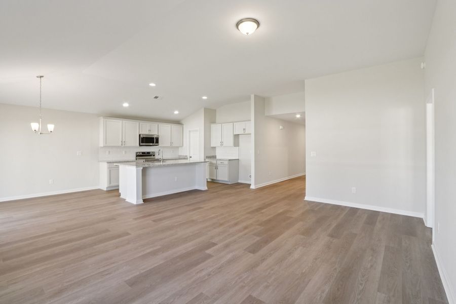 Spacious, unfurnished interior of a new home in Heritage at New Riverside, Bluffton (Image 14).