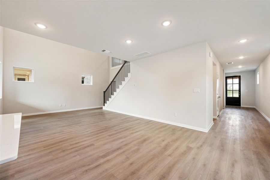 Spacious, unfurnished interior of a new home in La Cima, San Marcos (Image 19).