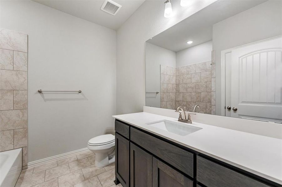 Furnished interior view inside a new home in Morningstar, Aledo (Image 12).