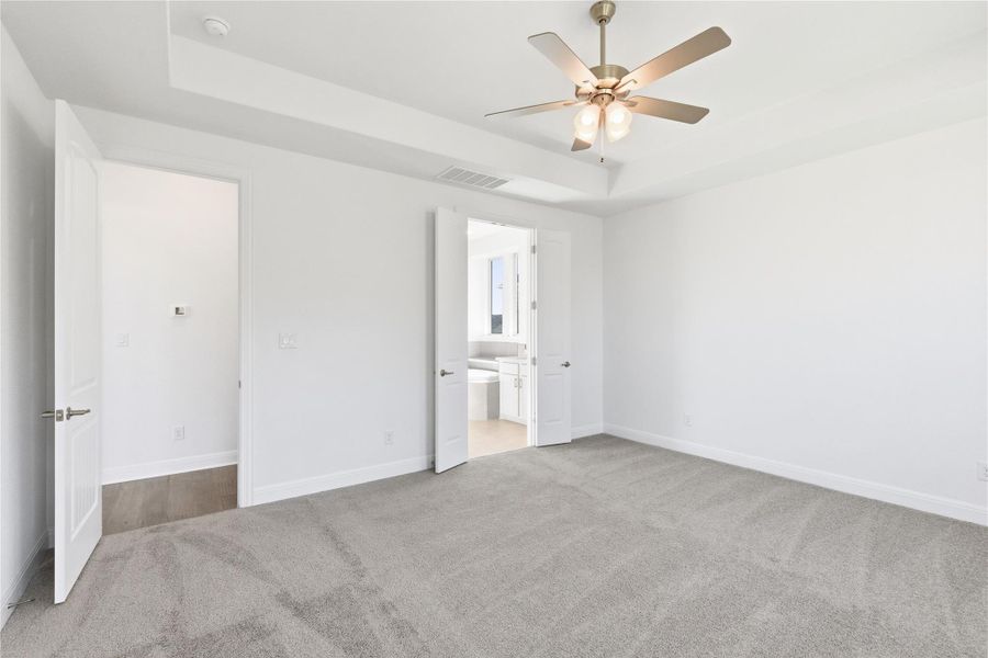 Spacious, unfurnished interior of a new home in Retreat at San Gabriel, Georgetown (Image 24).